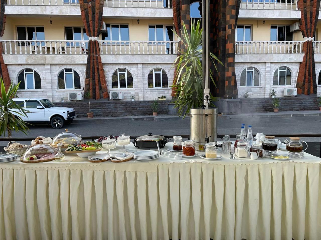 Grand Hotel Kapan, Armenia Экстерьер фото
